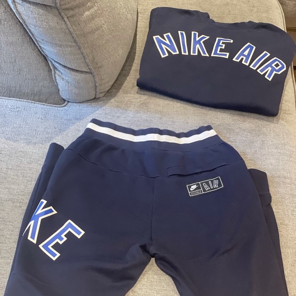 🛑SOLD🛑 Nike sweater, pants set! - Picture 3 of 6